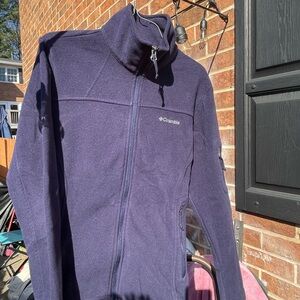 Columbia Woman’s Small Navy Blue Fleece Zip Up